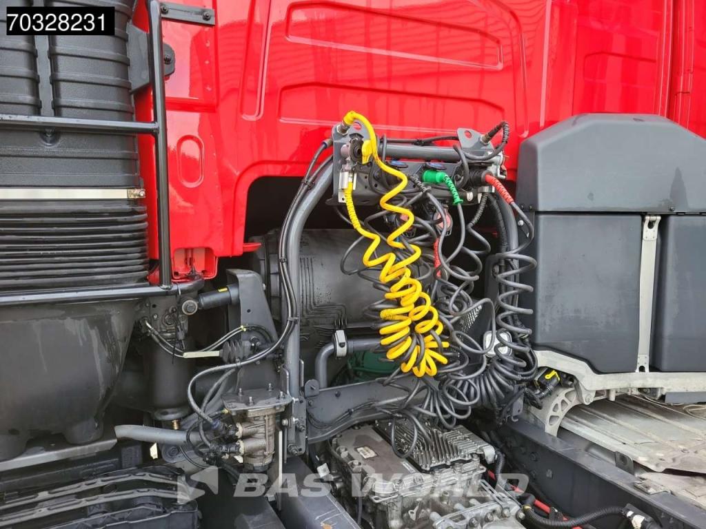 Volvo FH 460 4X2 XL Mega 2x Tanks Navi ACC Photo 13