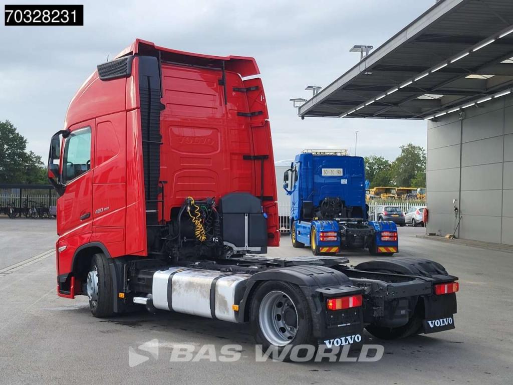 Volvo FH 460 4X2 XL Mega 2x Tanks Navi ACC Photo 2
