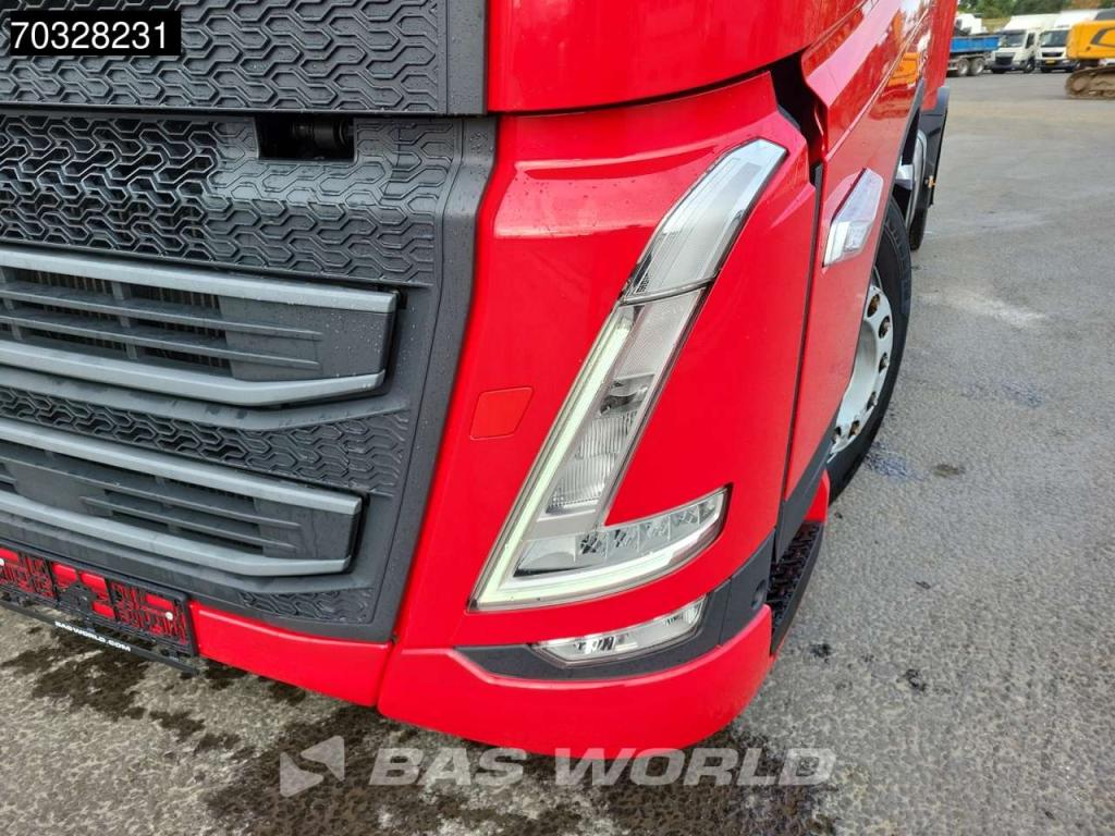 Volvo FH 460 4X2 XL Mega 2x Tanks Navi ACC Photo 7