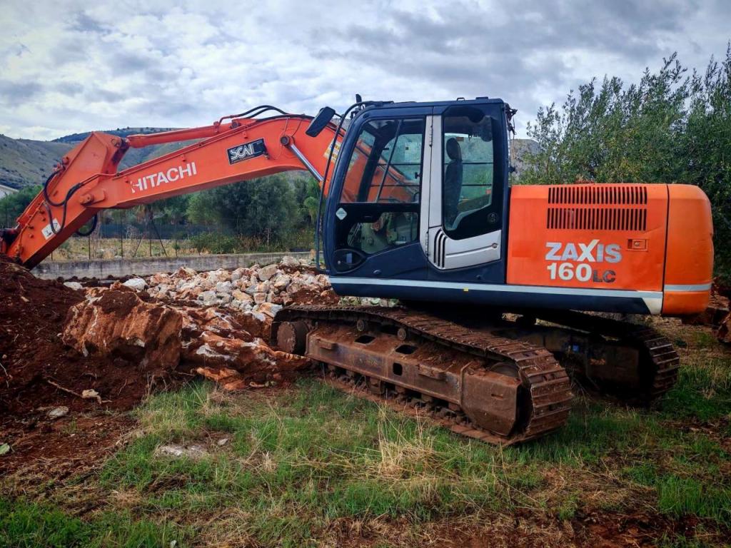 Hitachi ZX160LCN-3 Photo 1