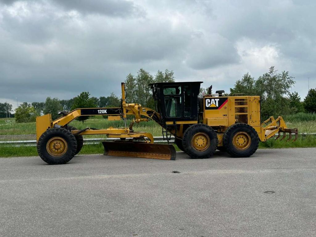 Caterpillar 120K Motor Grader Photo 1