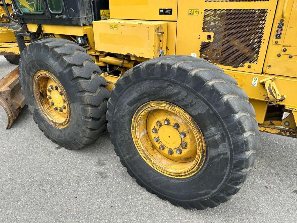 Caterpillar 120K Motor Grader Photo 10