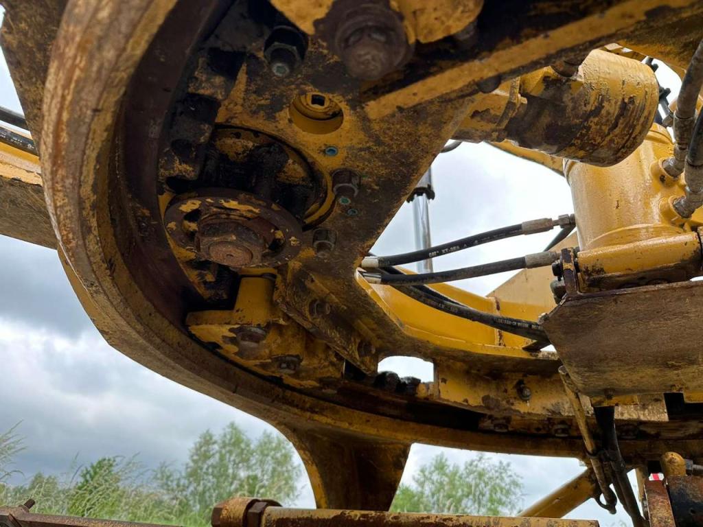 Caterpillar 120K Motor Grader Photo 14