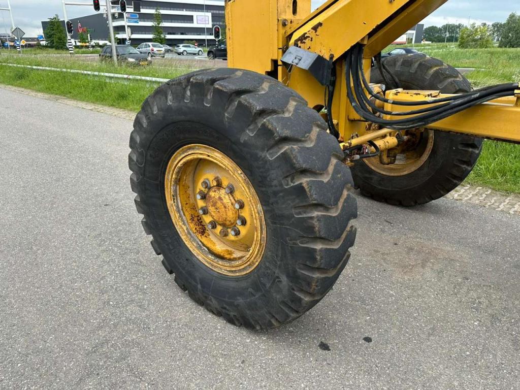 Caterpillar 120K Motor Grader Photo 9