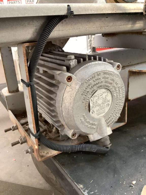 Fuel pump Photo 5