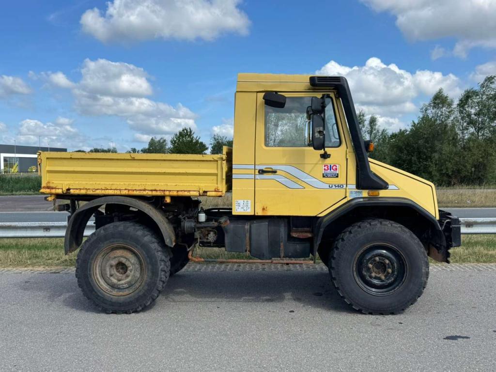 Mercedes-Benz Unimog U140 Photo 6