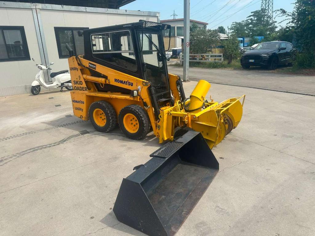 Komatsu SK Photo 1