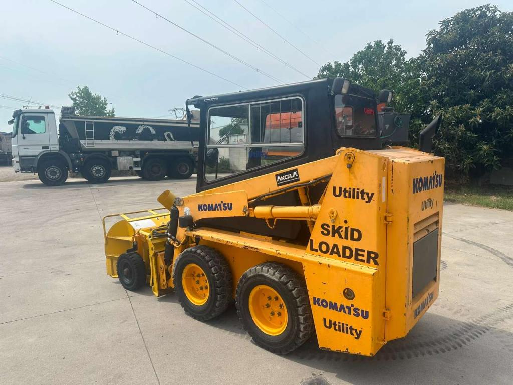 Komatsu SK Photo 7