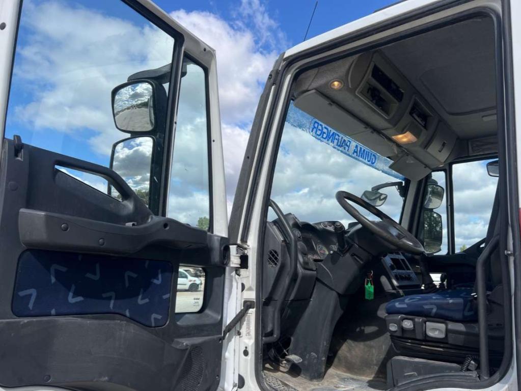 Iveco STRALIS 260S45 Photo 6