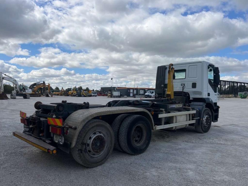 Iveco STRALIS 260S45 Photo 9