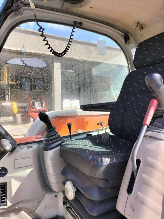 Fiat Kobelco E80SR Photo 3
