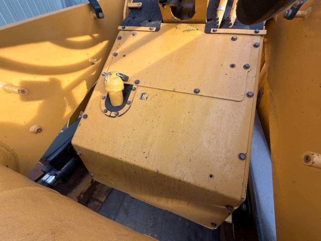 Caterpillar 963K Photo 15