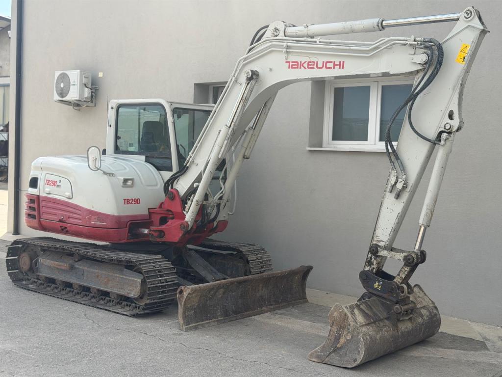 Takeuchi TB290 Photo 2