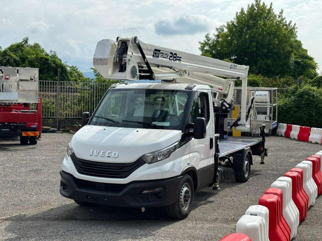 Cela Truck DT28 FE Photo 6