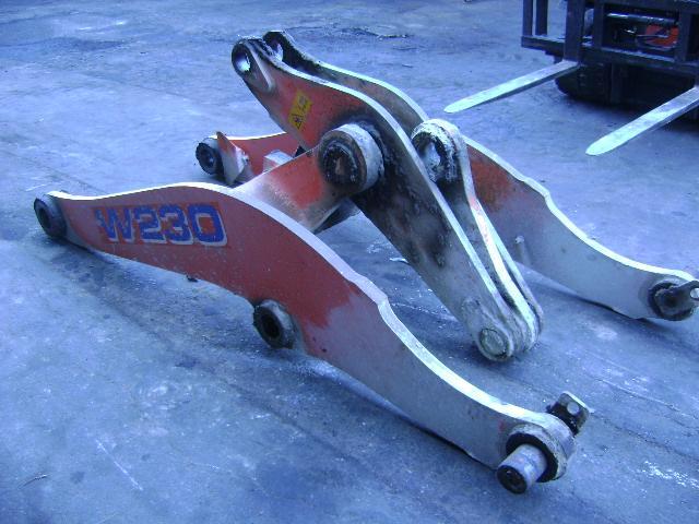 Arm for loaders for Fiat Hitachi W 230 Photo 1