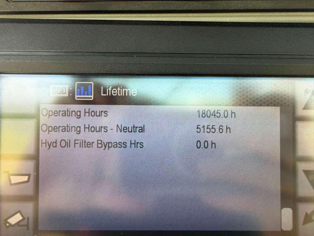 Caterpillar 966M Photo 22