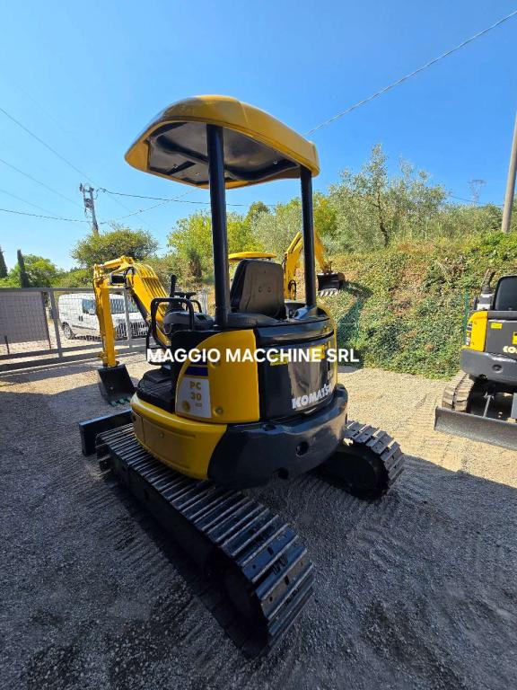 Komatsu PC30 MR-2 Photo 3