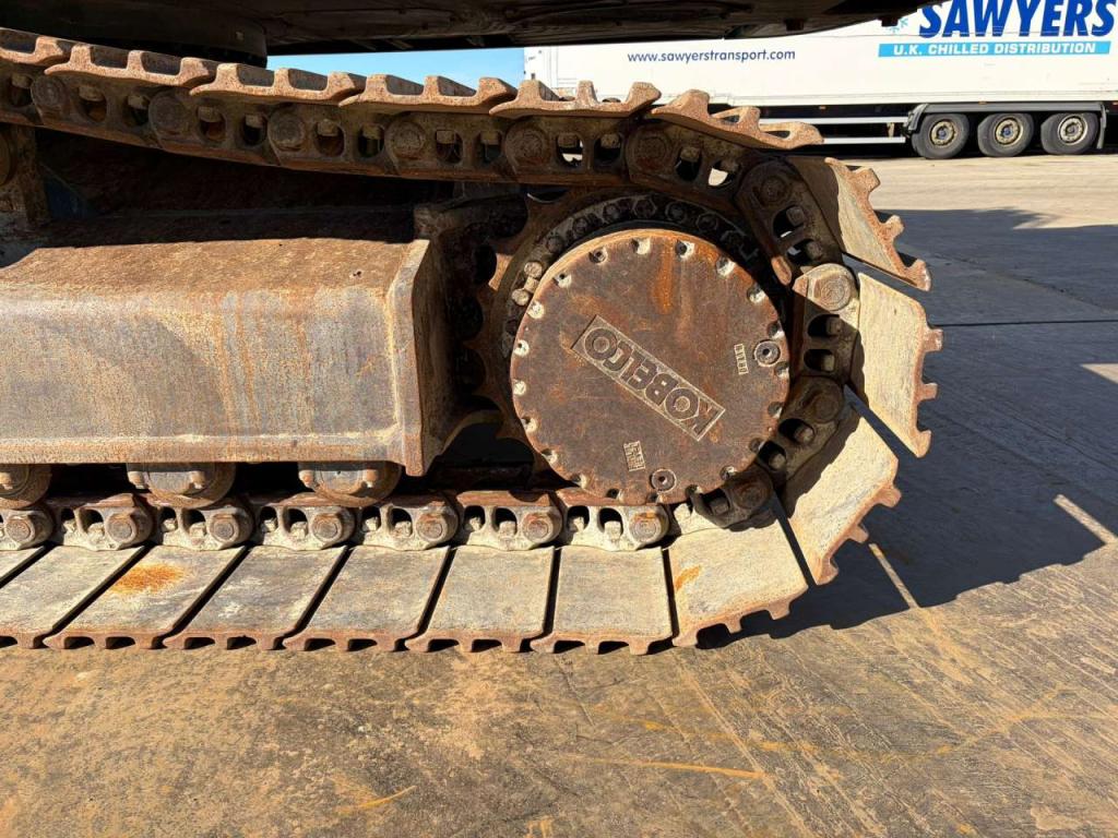 Kobelco SK300LC-10E Photo 11