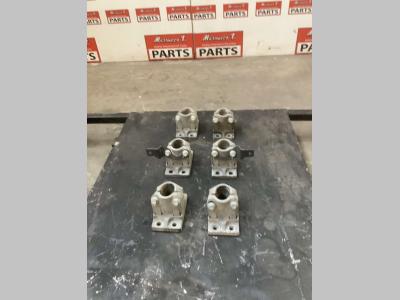 Supporti parafanghi for Volvo FH16 550 6x4 sold by Massucco T. Srl Area Ricambi