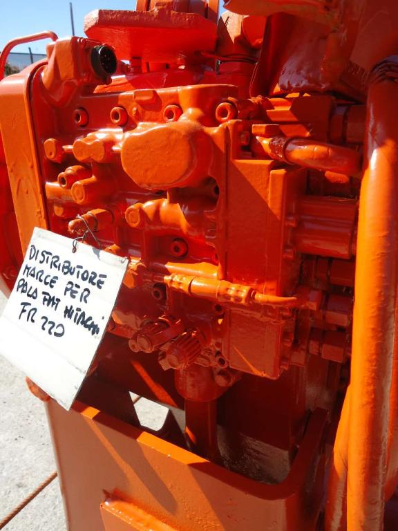 Gearshift for Fiat Hitachi FR220 Photo 1