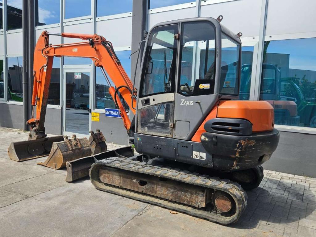 Hitachi ZX50 CLR Photo 3