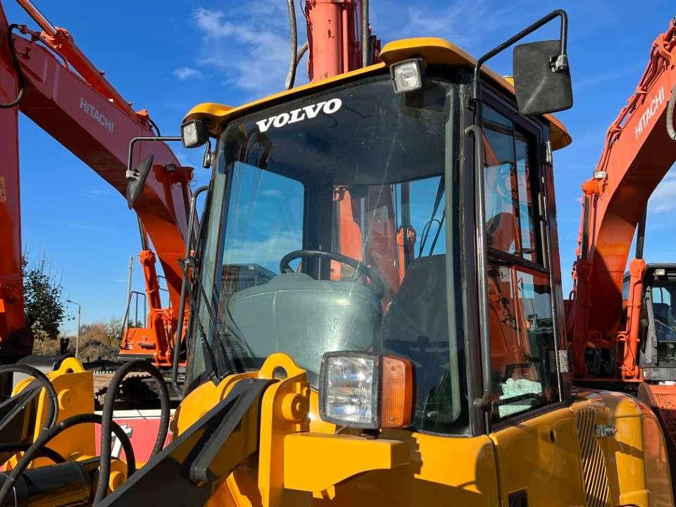 Volvo L30G Photo 10