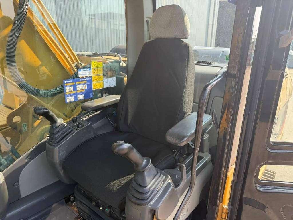 Caterpillar 323D L Photo 26