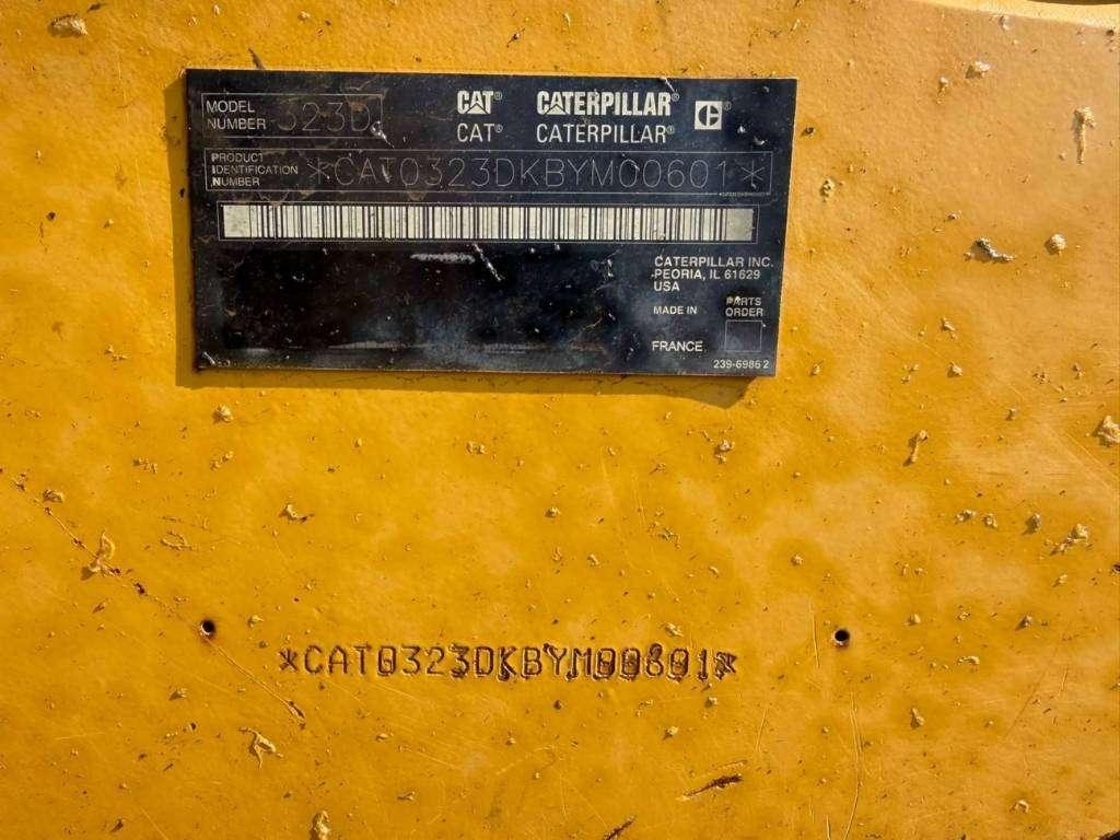 Caterpillar 323D L Photo 6