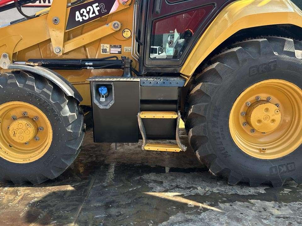 Caterpillar 432F2 4x4 Photo 10