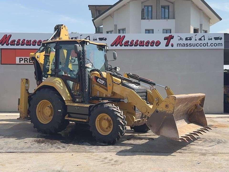 Caterpillar 432F2 4x4 Photo 18