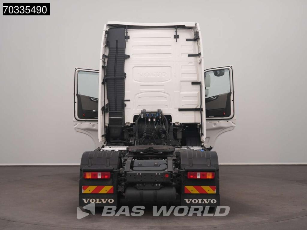Volvo FH 500 4X2 XL 2x Tanks I-ParkCool ACC Photo 16