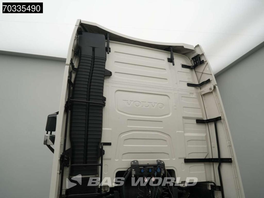 Volvo FH 500 4X2 XL 2x Tanks I-ParkCool ACC Photo 17