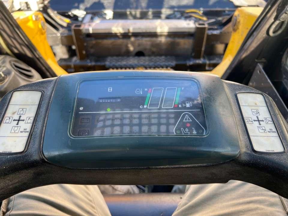 Komatsu CK 20 HF Photo 7
