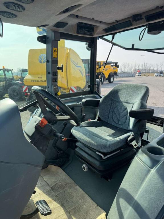 New Holland TL90A Photo 3