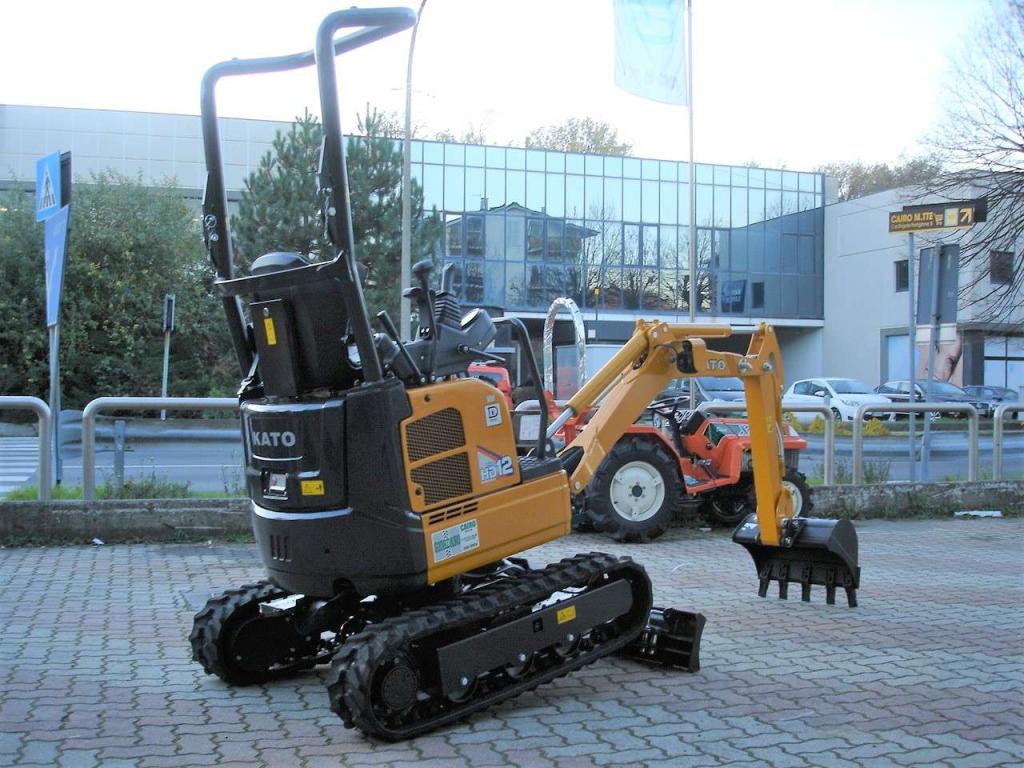 Kato HD 12 VXE - MOTORE YANMAR CARRO ALLARGABILE Photo 12