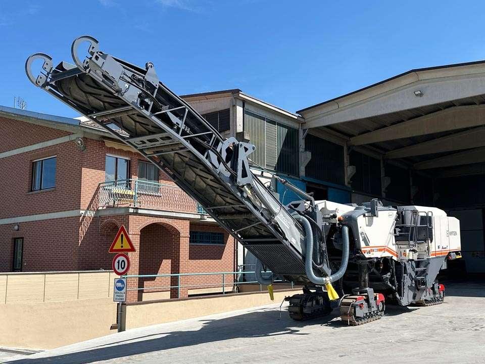 Wirtgen W220 Photo 2