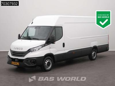 Iveco Daily 35S18 3.0L Automaat L3H2 180PK ACC Airco Cruise Camera Parkeersensoren CarPlay Stoelverwarmin sold by BAS World B.V.
