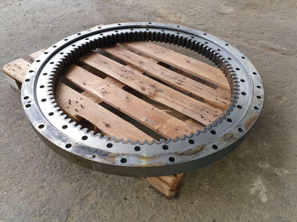 Komatsu PC180NLC-6 Photo 4