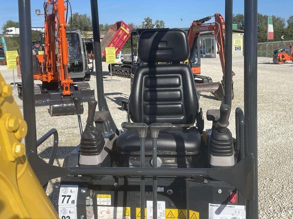 Komatsu PC18 MR-5 Photo 2