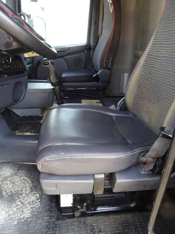 Scania R420 Photo 9