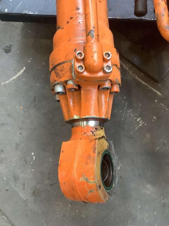 Lifting piston for Fiat Hitachi FH 200 E Photo 4