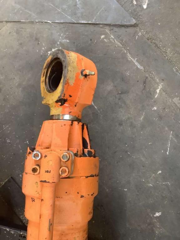 Lifting piston for Fiat Hitachi FH 200 E Photo 6