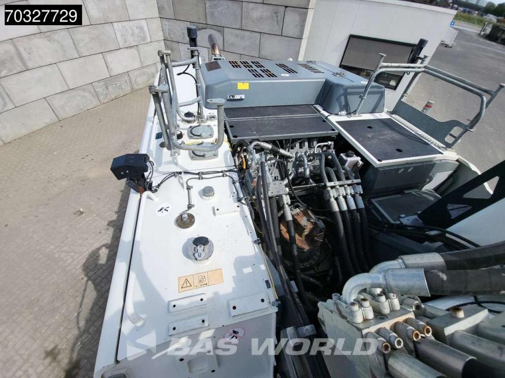 Liebherr R956 HD Photo 17