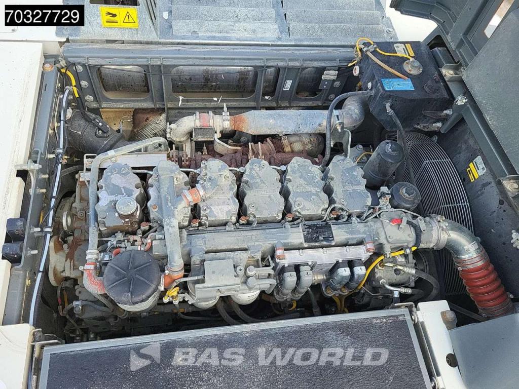 Liebherr R956 HD Photo 18