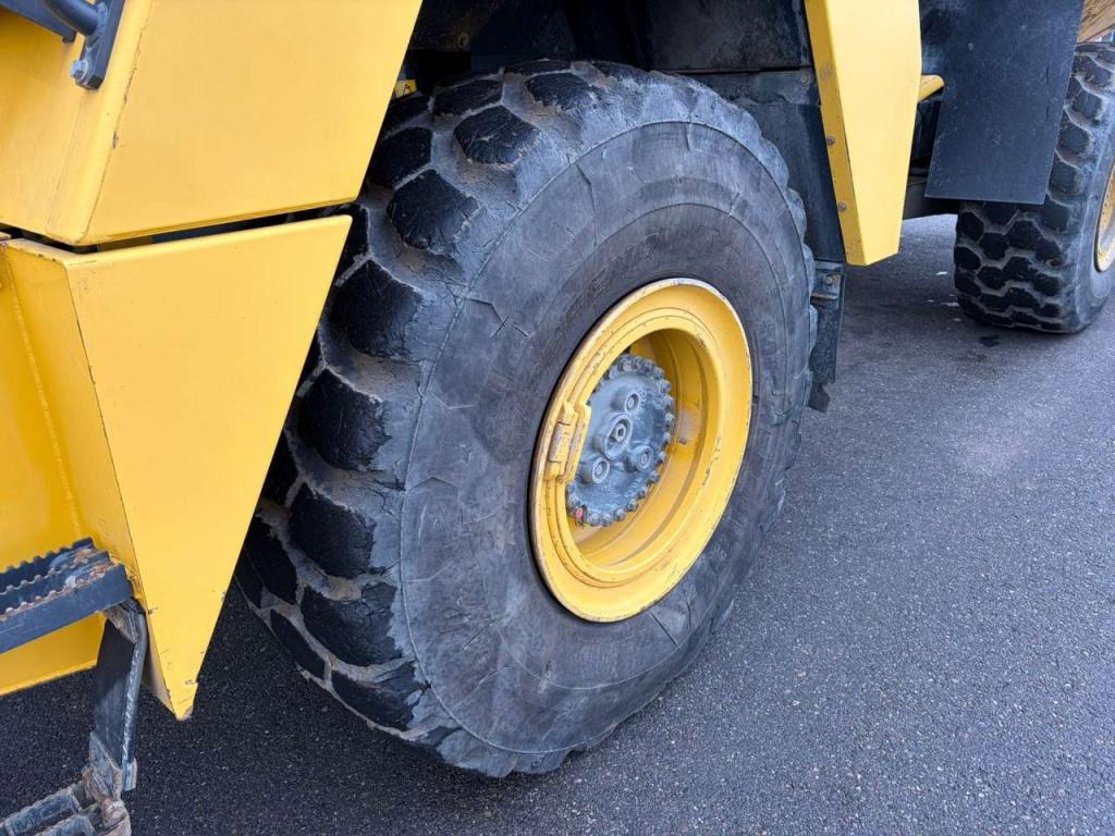 Komatsu HM300-3 Photo 20