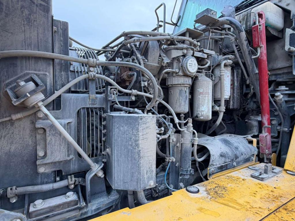 Komatsu HM300-3 Photo 29
