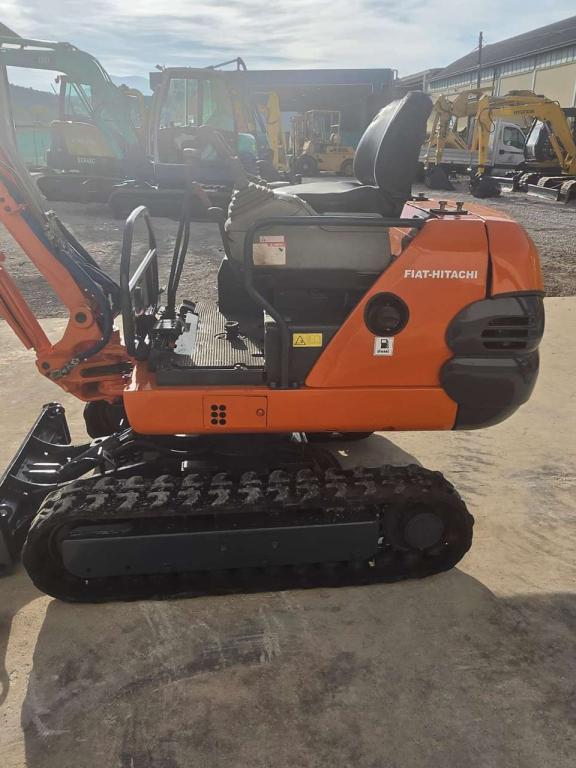 Fiat Hitachi 17 Photo 5