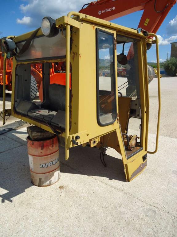 Cab for Fiat Allis FL10E Photo 2