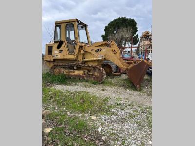 Caterpillar 943 sold by CGM Gruppo Servizi Srl