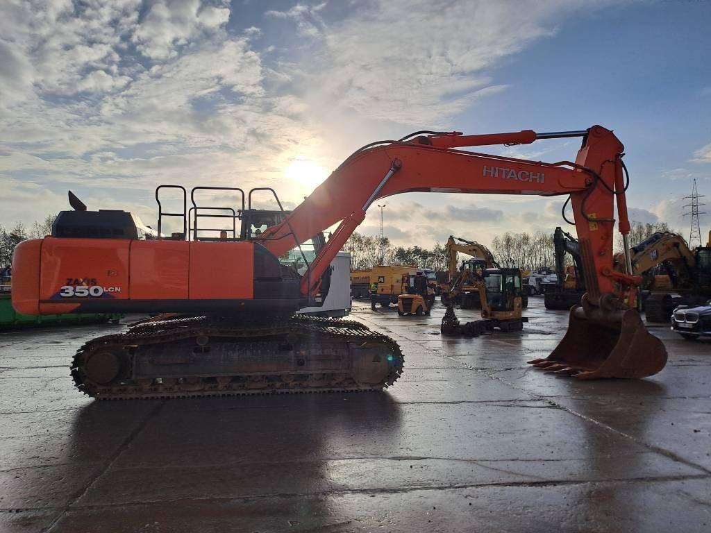 Hitachi Zx350LCN-6 Photo 5